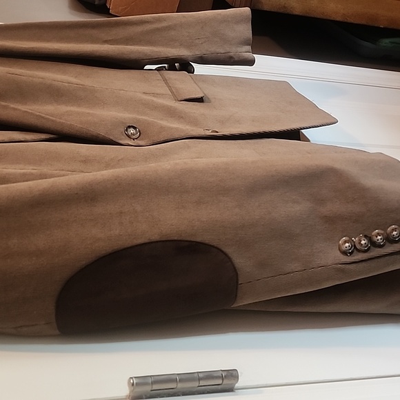 Excellent Condition Men's Classic-Fit Ultraflex Corduroy Sport Coat, 44R - Picture 2 of 5